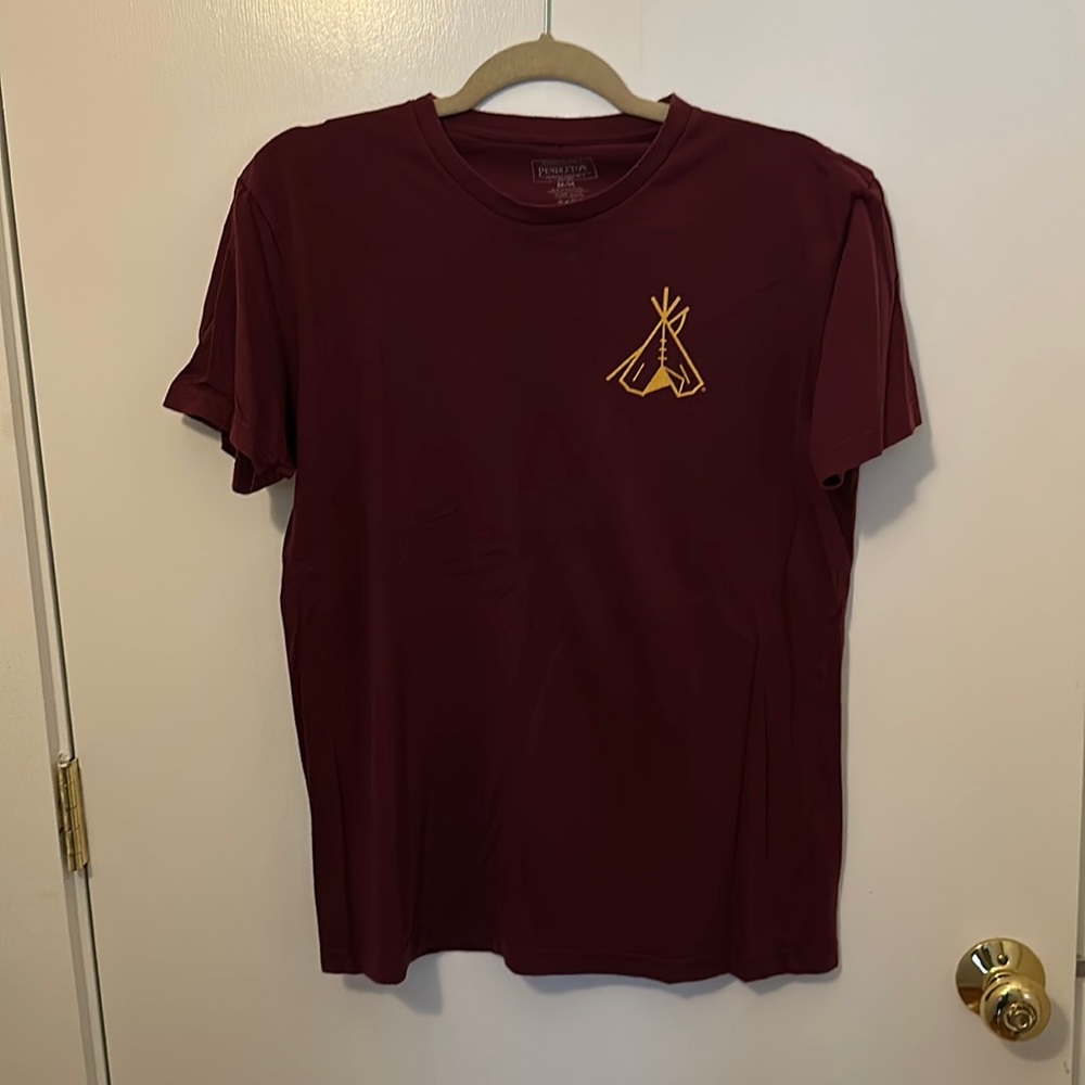 Men’s wine colored Pendleton t shirt